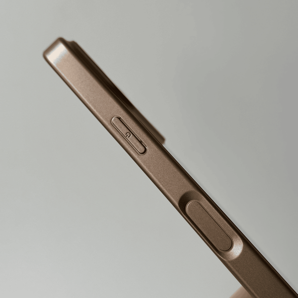 Чохол " AG Style 17 " для Apple iPhone 16 , Gold STYLEAPPLE-16 фото